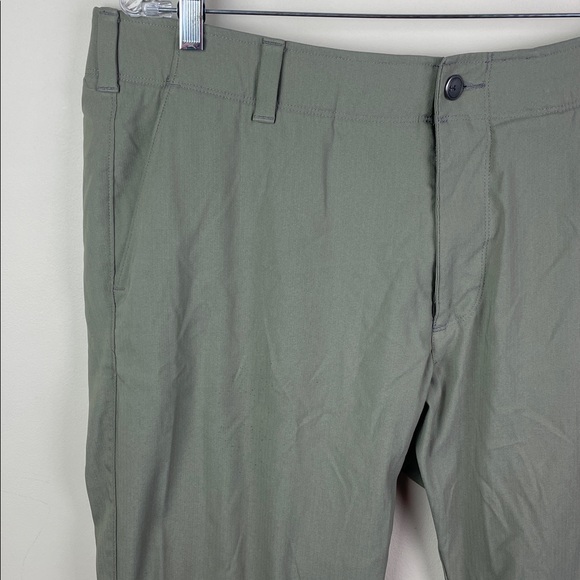 Under Armour Loose Pants - Picture 2 of 9